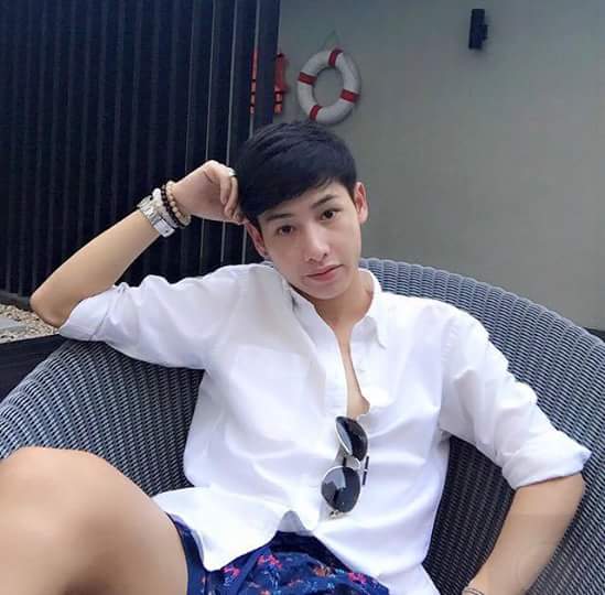 หนุ่มๆ น่ารัก น่ากอด ฟินๆ ><
