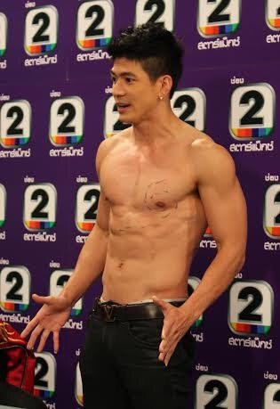 เต้ นันทศัย