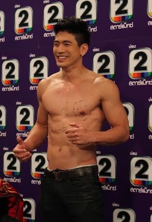 เต้ นันทศัย