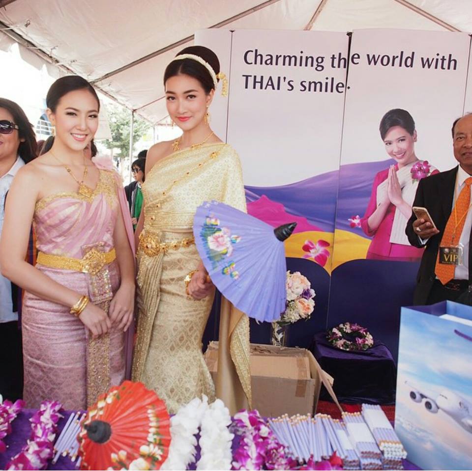 แพนเค้ก-เขมนิจ ใส่ชุดไทยสวยงาม
