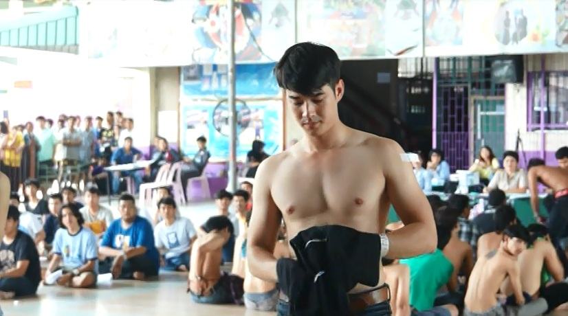 ชัดสุด แน่นสุด   !  แอบถ่าย "มาริโอ้"  ซูมทุกรูขุมขน