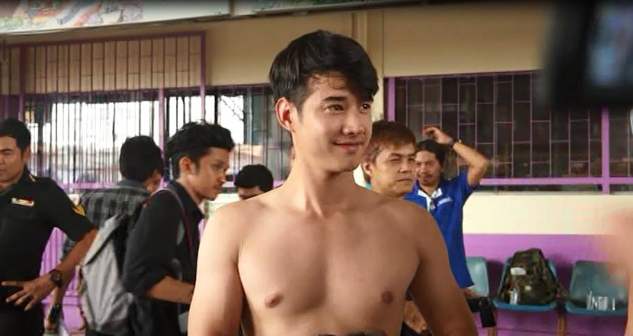 ชัดสุด แน่นสุด   !  แอบถ่าย "มาริโอ้"  ซูมทุกรูขุมขน