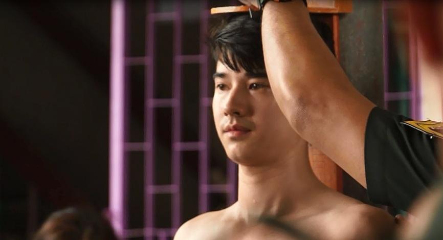 ชัดสุด แน่นสุด   !  แอบถ่าย "มาริโอ้"  ซูมทุกรูขุมขน