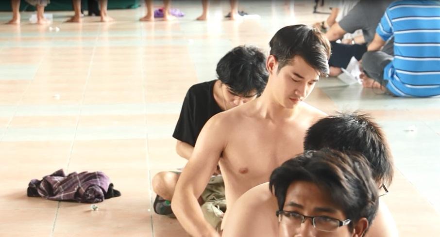 ชัดสุด แน่นสุด   !  แอบถ่าย "มาริโอ้"  ซูมทุกรูขุมขน