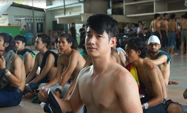 ชัดสุด แน่นสุด   !  แอบถ่าย "มาริโอ้"  ซูมทุกรูขุมขน