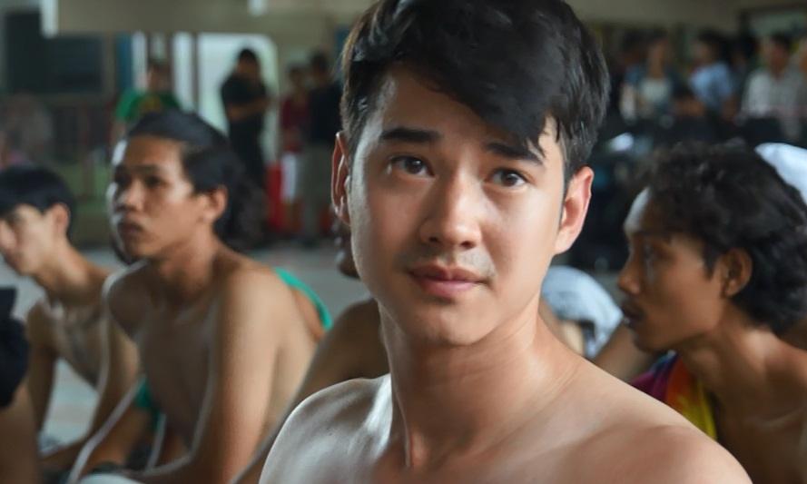 ชัดสุด แน่นสุด   !  แอบถ่าย "มาริโอ้"  ซูมทุกรูขุมขน