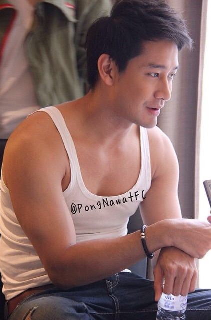 ป้อง ณวัฒน์