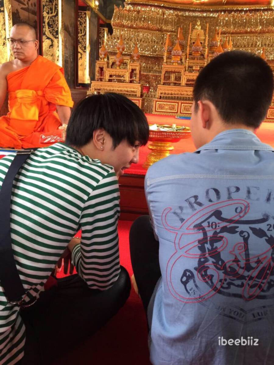 ไวท์กัปตันทำบุญร่วมกัน
