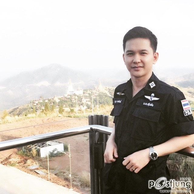 สารวัตร นิค นายตำรวจหนุ่มสุดหล่อ 30 กว่าแล้วนะนั้น