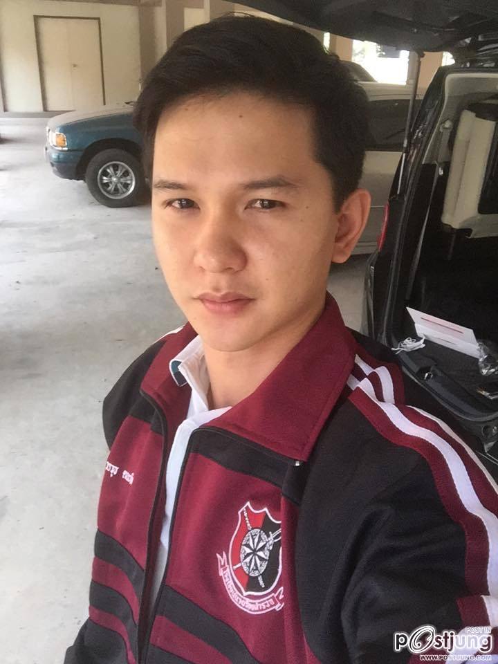 สารวัตร นิค นายตำรวจหนุ่มสุดหล่อ 30 กว่าแล้วนะนั้น