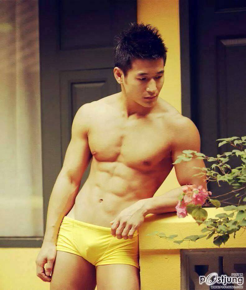ถอดโชว์เรือนร่าง 774