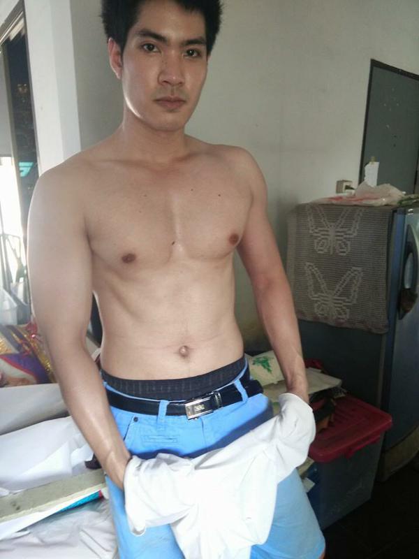 รอรับน้ำสงกรานต์
