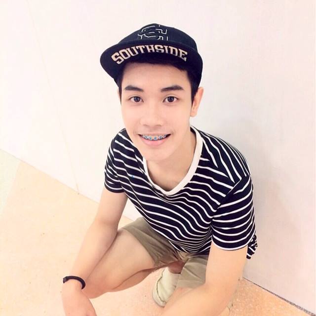 fb:Chanom Yen