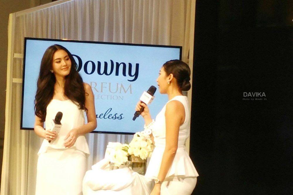 ใหม่ดาวิกา งาน DOWNY Timeless @SIAM CENTER