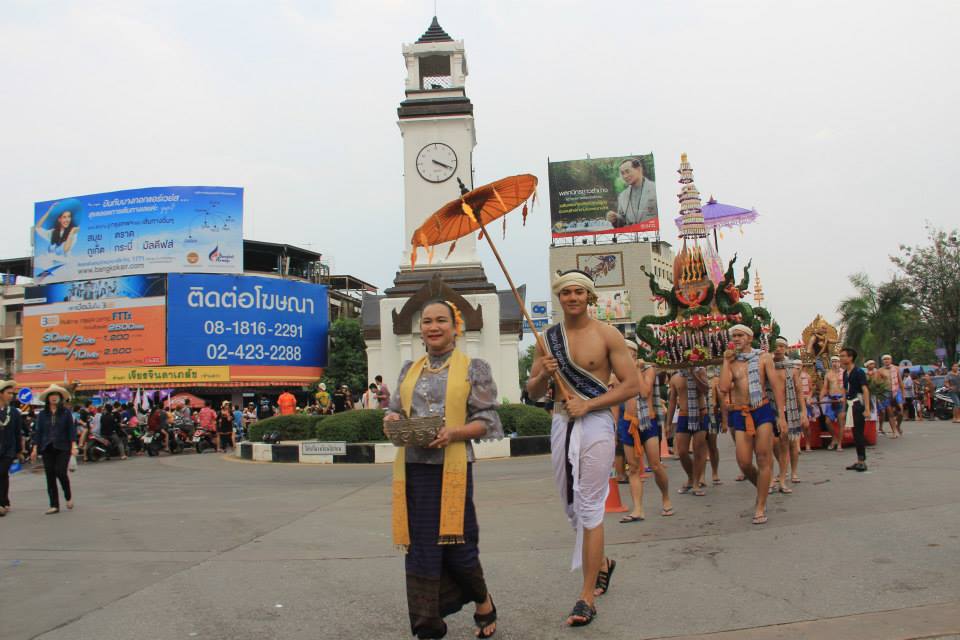 ขบวนแห่งานบุญสลุงหลวง ครั้งที่ 26 ประจำปี 2558 จังหวัดลำปาง