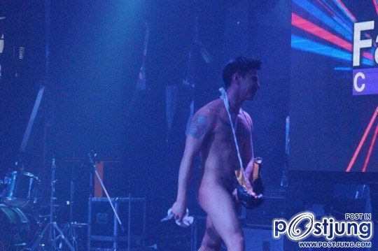 ถอดโชว์เรือนร่าง 780
