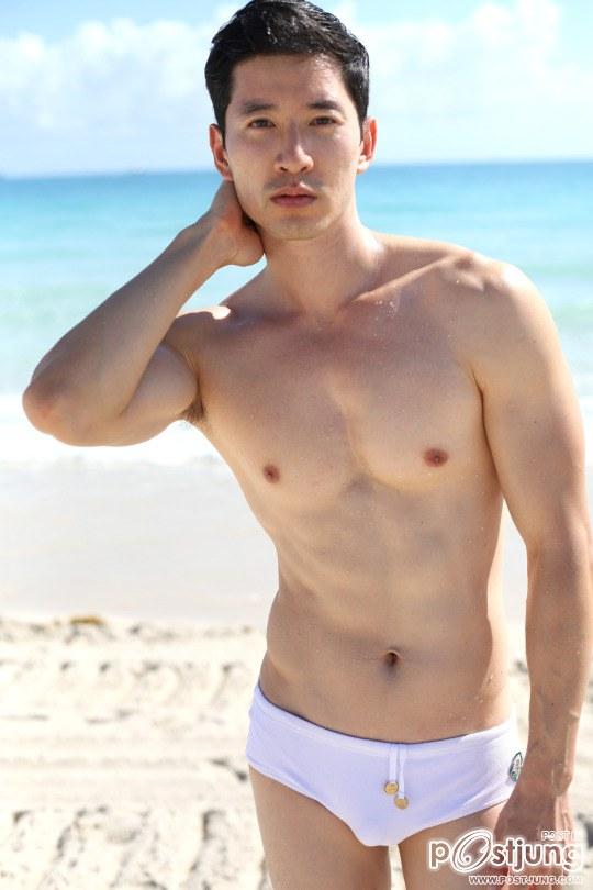 ถอดโชว์เรือนร่าง 784 - Richie Kul