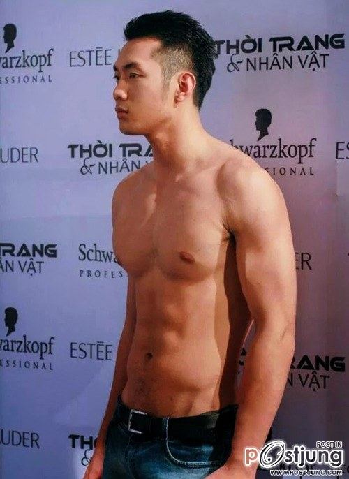 ถอดโชว์เรือนร่าง 797