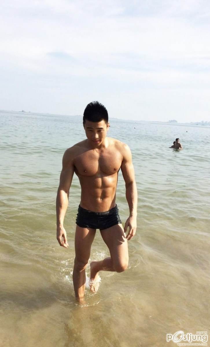 ถอดโชว์เรือนร่าง 798