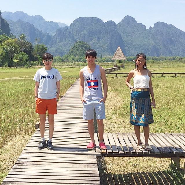 ว๊าวที่ฮักมาลาวเป็นหยังบ่บอกชิไปเป็นไกค์ให้  [ ริท เดอะสตาร์@ลาววังเวียง ]