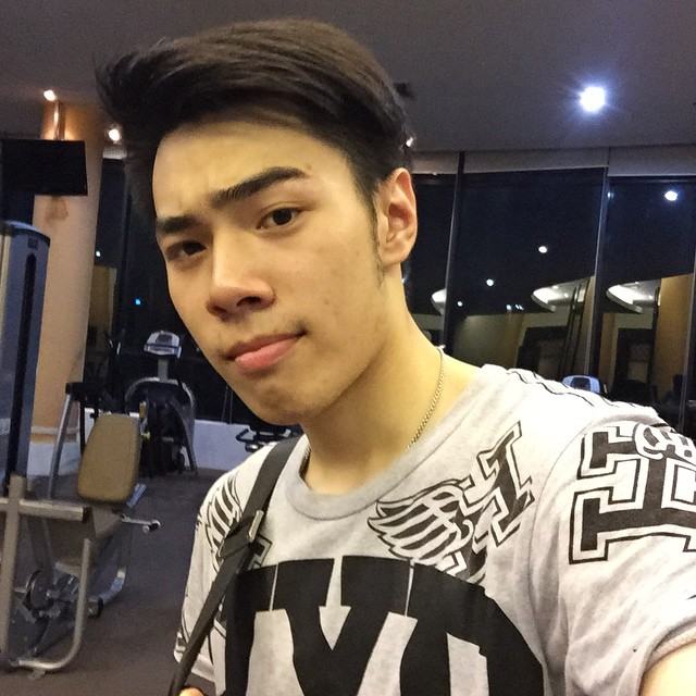 ฮักแท้ๆบ่ได้เว้าหลิ้น ( อาร์ม ขวัญใจ ไทย แลนด์ )