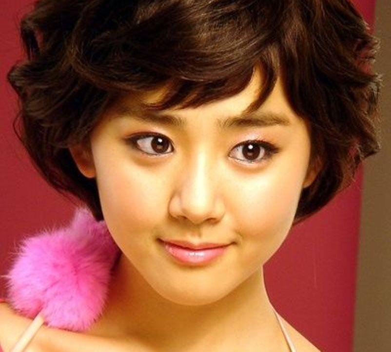 มุน กึน-ย็อง / Moon Geun-young / Мун Гын Ён  / 문근영