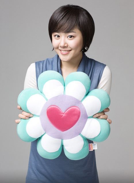 มุน กึน-ย็อง / Moon Geun-young / Мун Гын Ён  / 문근영