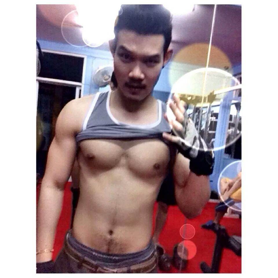 นายแบบหนุ่มเข้ม