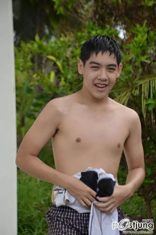 สงกรานต์ หนุ่มน้อย