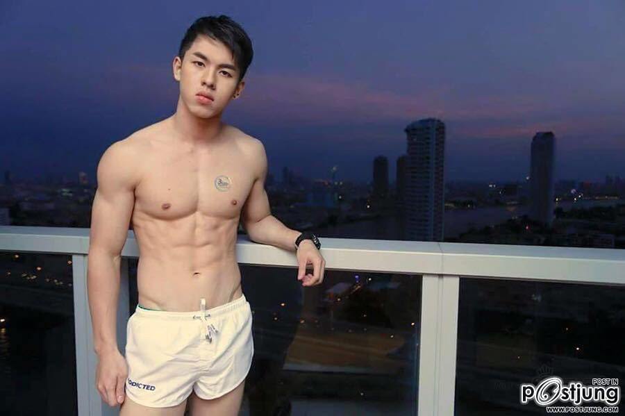สงกรานต์ หนุ่มน้อย