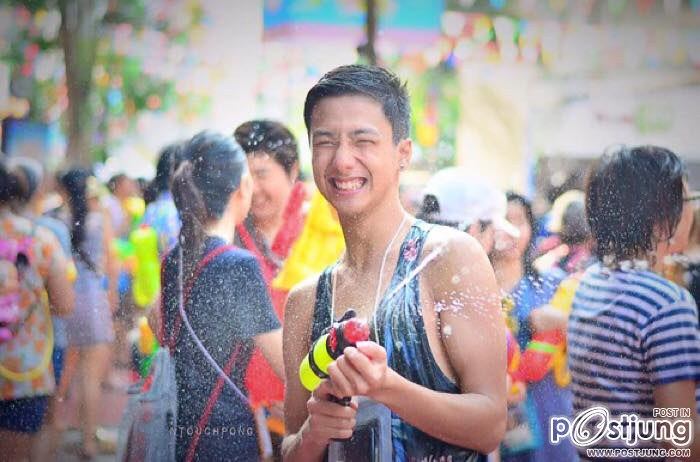 สงกรานต์ หนุ่มน้อย