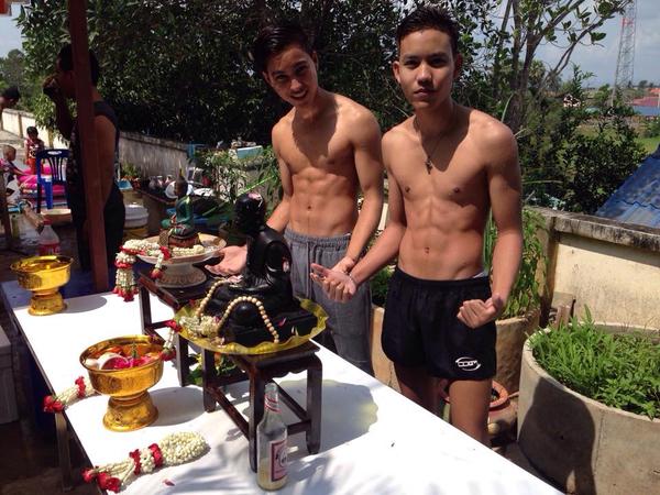 วันหยุดสุดเปียก