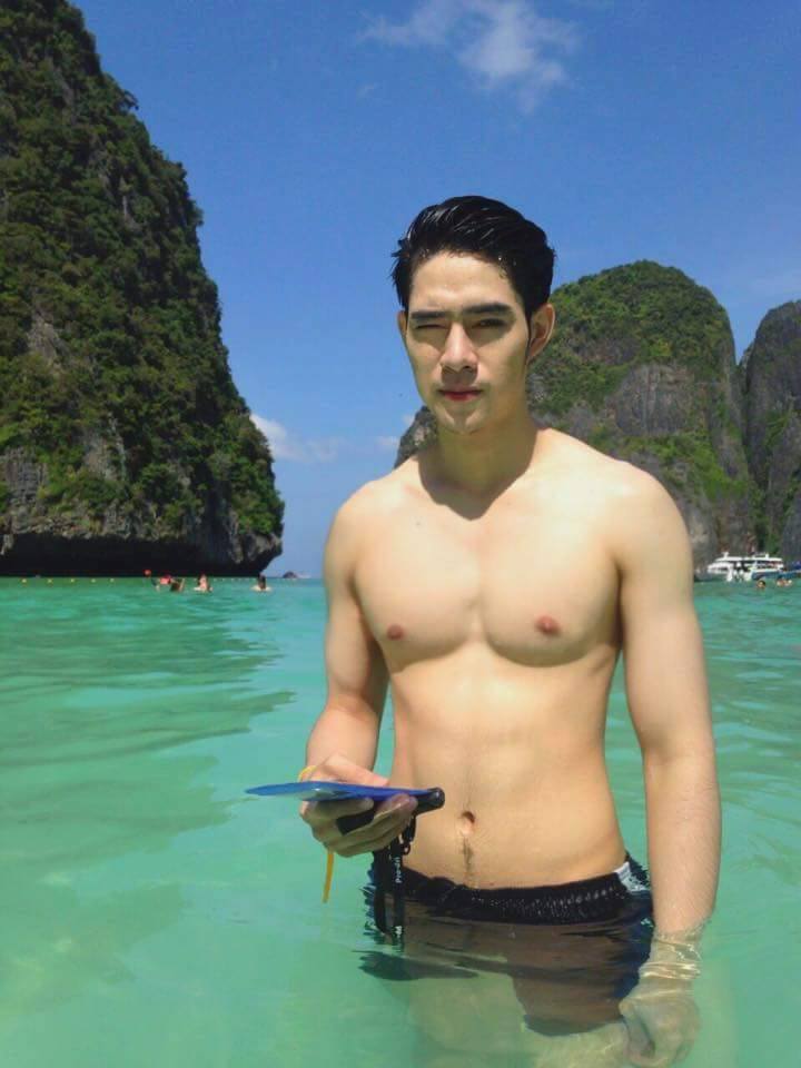 วันหยุดสุดเปียก