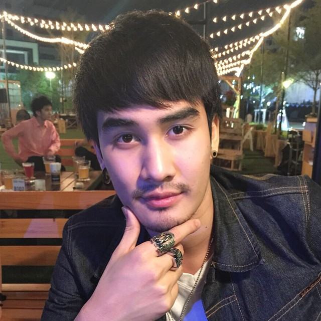 อยากรู้ว่า" ดิว เดอะสตาร์"  เป็นมั๊ยครับ !