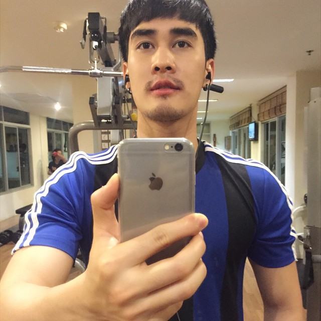 อยากรู้ว่า" ดิว เดอะสตาร์"  เป็นมั๊ยครับ !