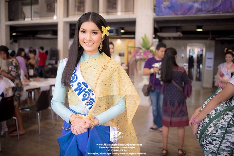 สาวงาม อุดรธานี คว้ามงกุฏกุลสตรีศรีรัตนโกสินธุ์ 2558