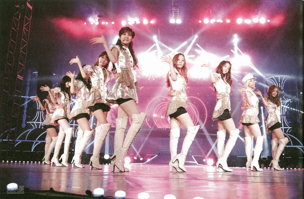 Girls' Generation World Tour ~Girls&Peace~ in Seoul scan