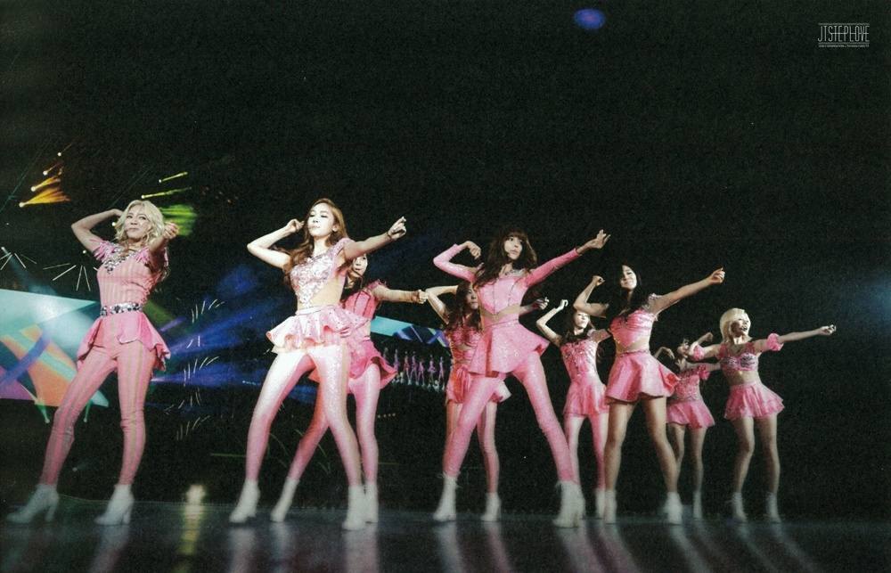 Girls' Generation World Tour ~Girls&Peace~ in Seoul scan