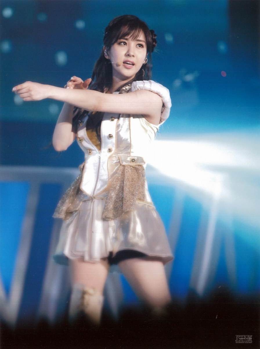 Girls' Generation World Tour ~Girls&Peace~ in Seoul scan