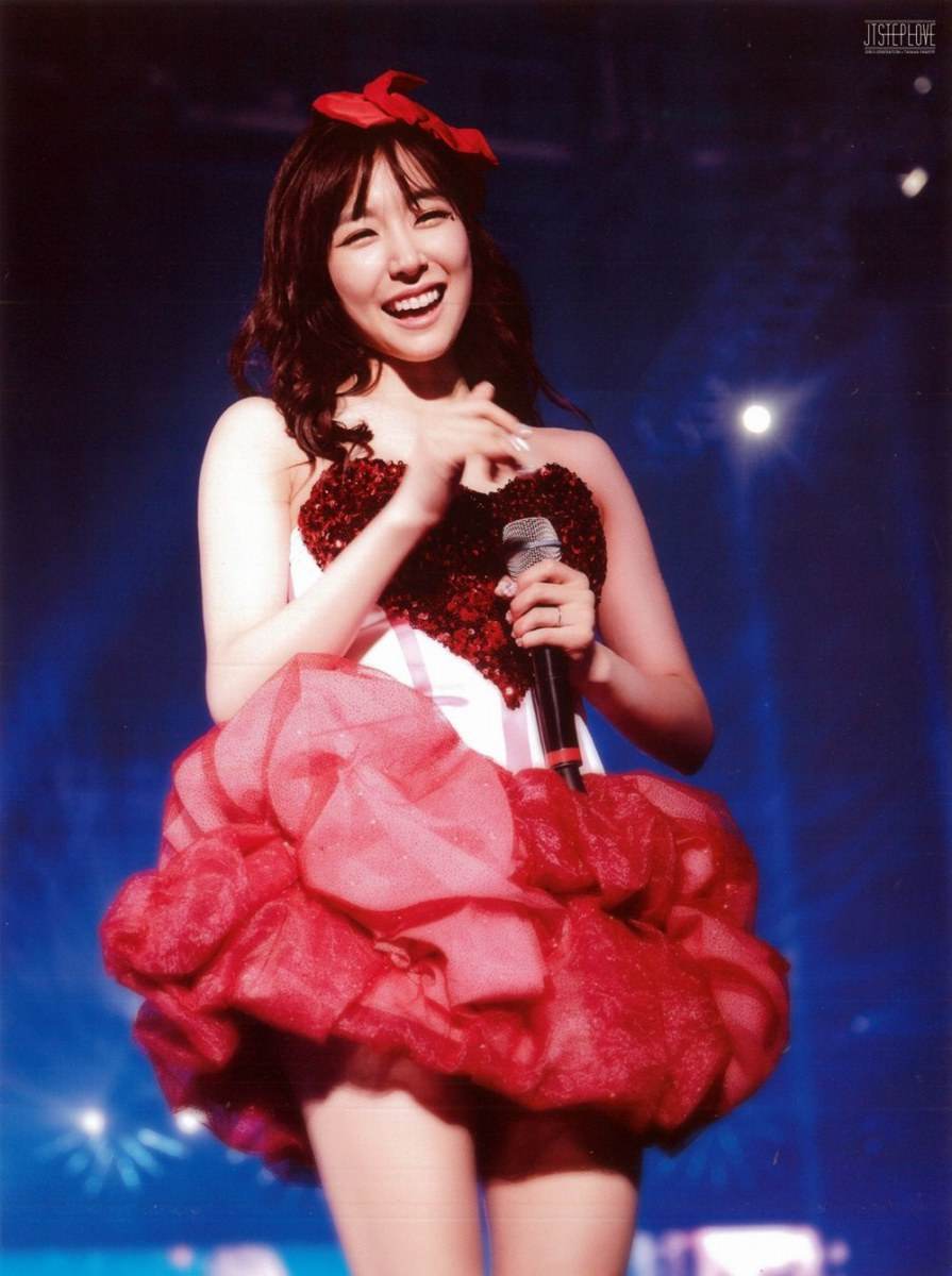 Girls' Generation World Tour ~Girls&Peace~ in Seoul scan
