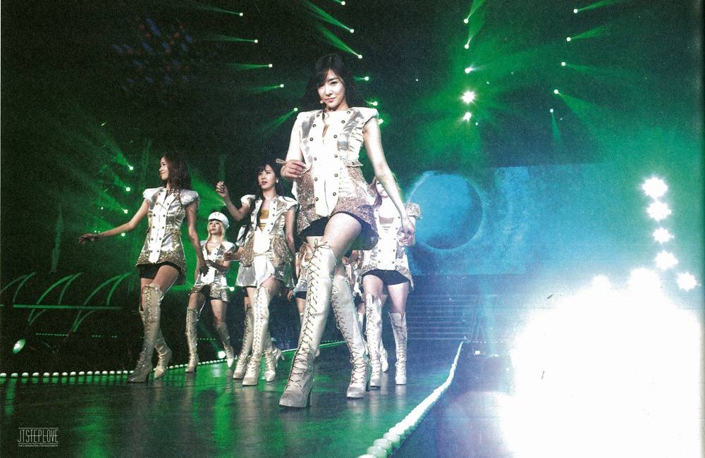 Girls' Generation World Tour ~Girls&Peace~ in Seoul scan