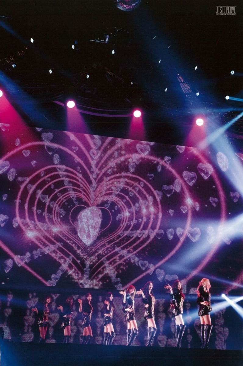 Girls' Generation The Best Live at Tokyo Dome scan