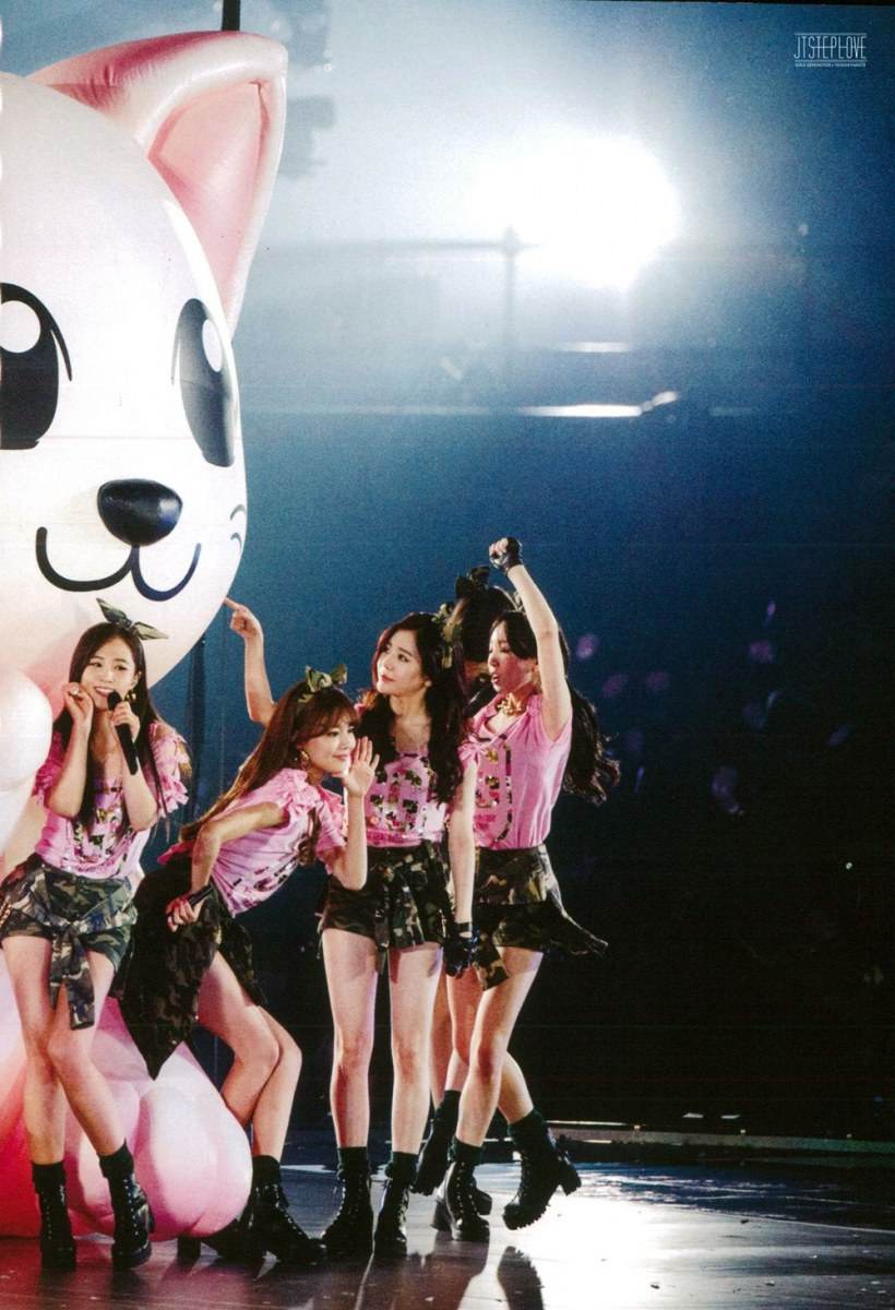 Girls' Generation The Best Live at Tokyo Dome scan