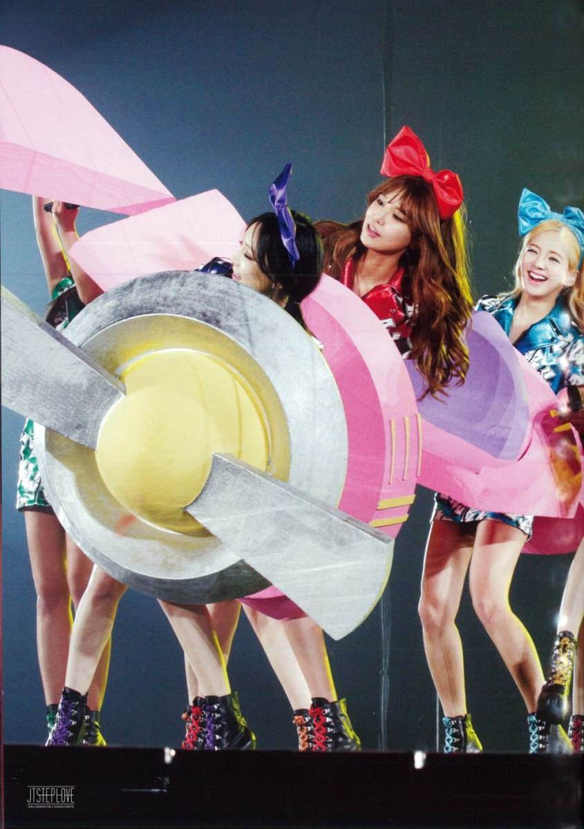 Girls' Generation The Best Live at Tokyo Dome scan