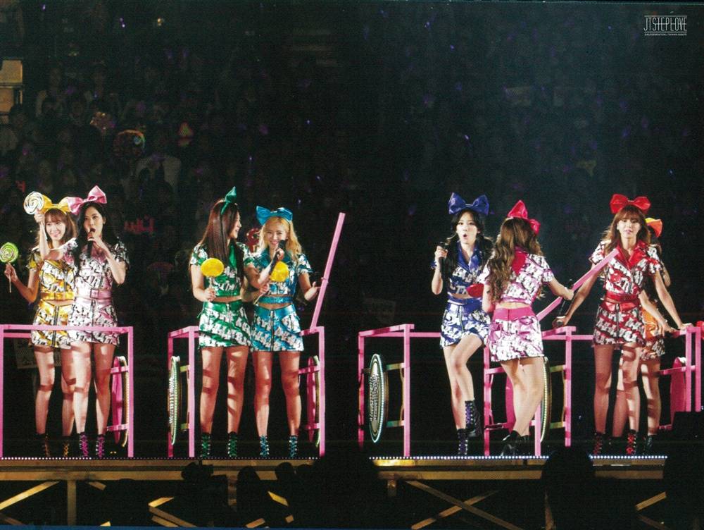 Girls' Generation The Best Live at Tokyo Dome scan