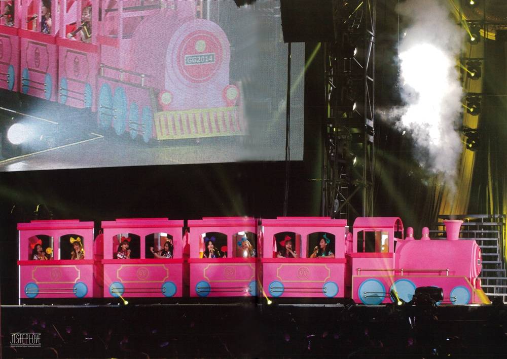Girls' Generation The Best Live at Tokyo Dome scan