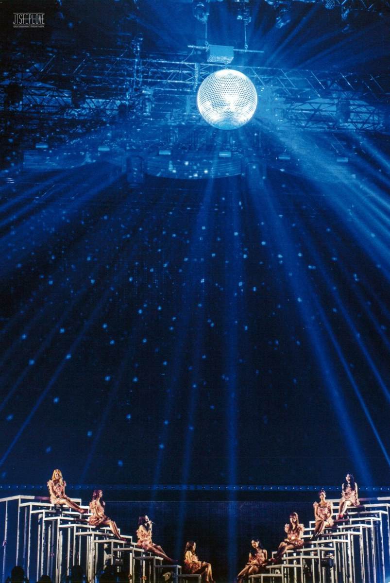 Girls' Generation The Best Live at Tokyo Dome scan