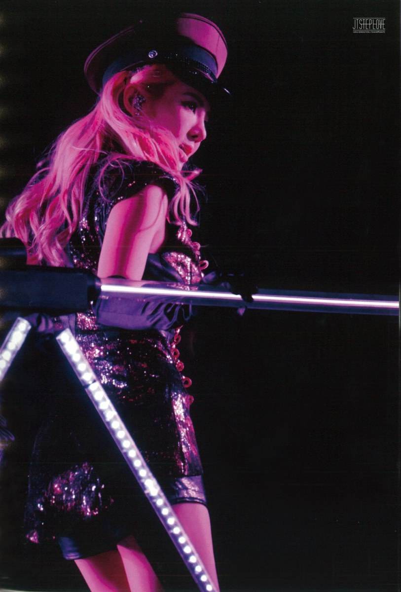 Girls' Generation The Best Live at Tokyo Dome scan