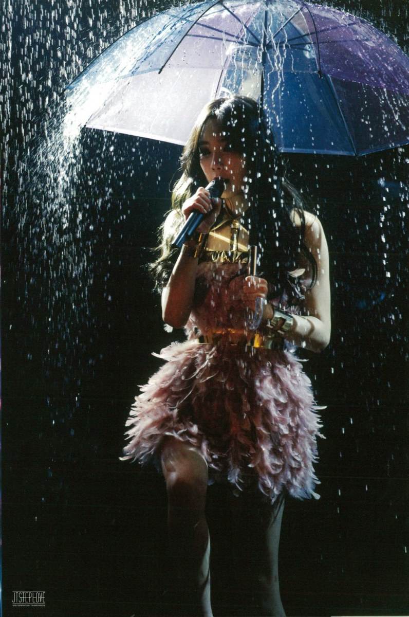 Girls' Generation The Best Live at Tokyo Dome scan