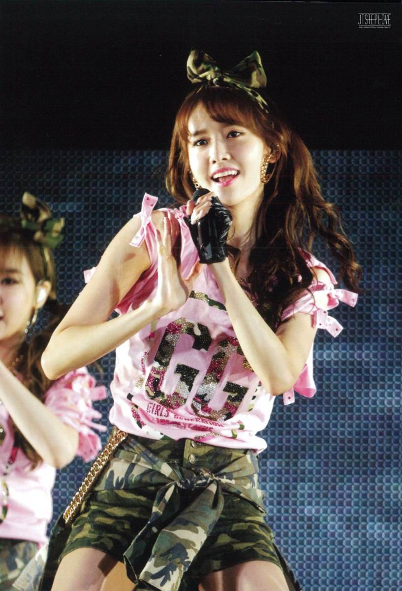 Girls' Generation The Best Live at Tokyo Dome scan